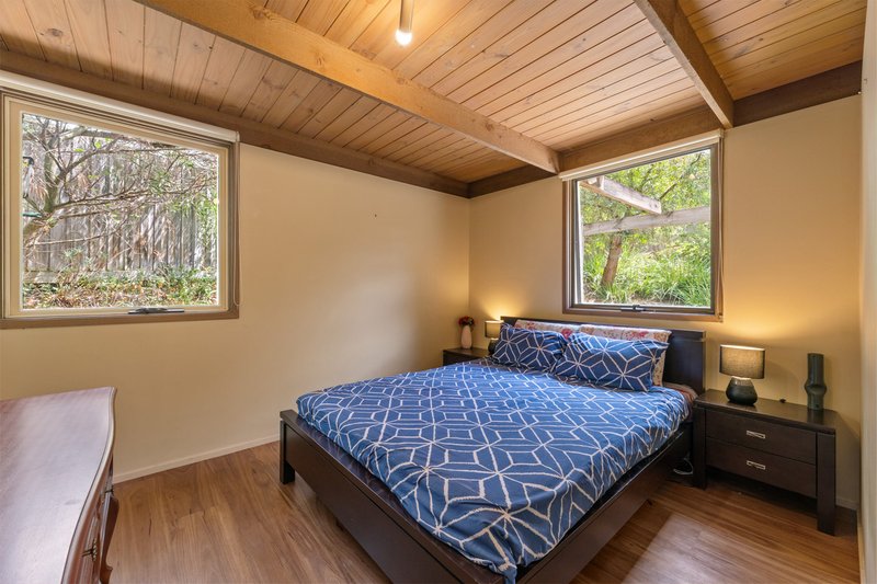 Photo - 31 Woodleigh Crescent, Vermont South VIC 3133 - Image 9