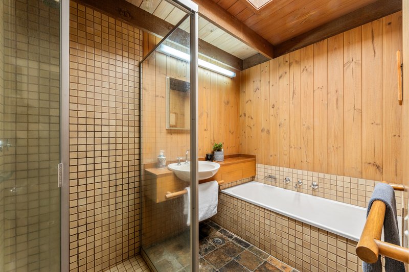 Photo - 31 Woodleigh Crescent, Vermont South VIC 3133 - Image 10