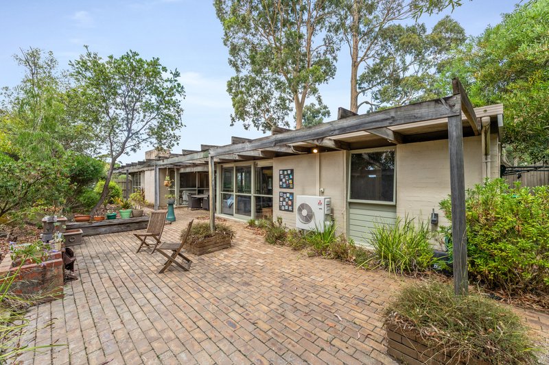 Photo - 31 Woodleigh Crescent, Vermont South VIC 3133 - Image 11