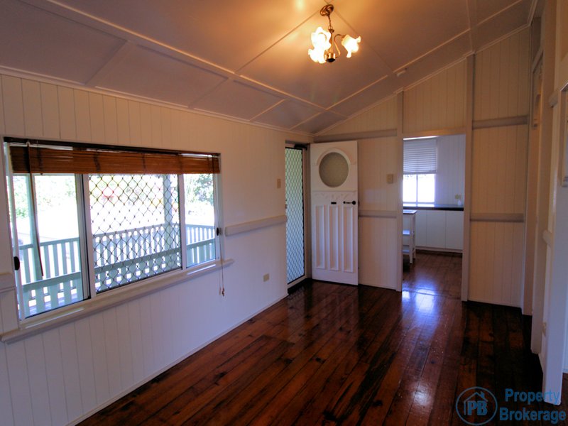 Photo - 31 Yaralla Street, Maryborough QLD 4650 - Image 5