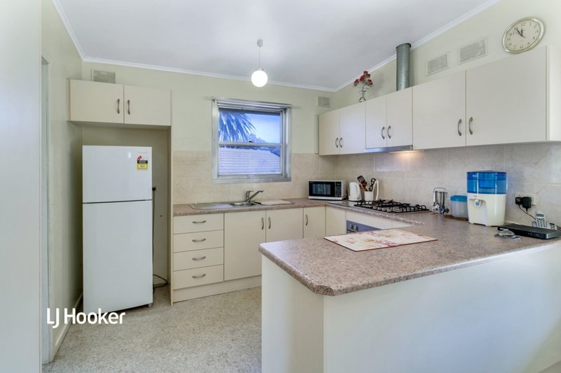 Photo - 31 Yarcowie Avenue, Ingle Farm SA 5098 - Image 4