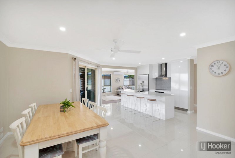 Photo - 31 Zoeller Drive, Parkwood QLD 4214 - Image 2