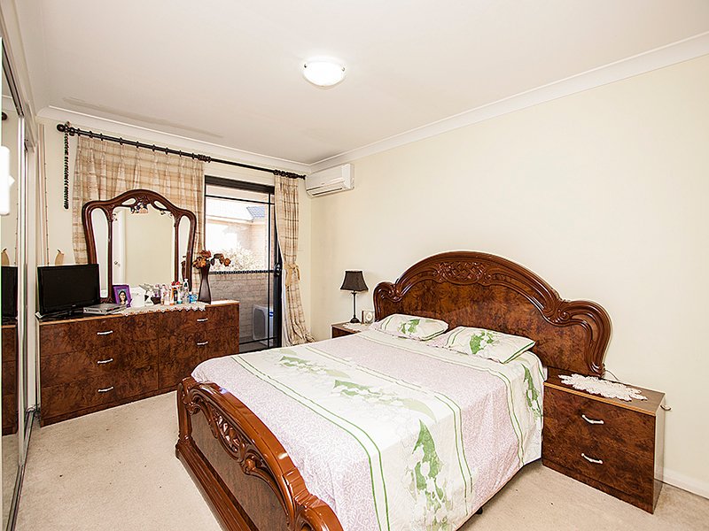 Photo - 3/10-12 Yerona Street, Prestons NSW 2170 - Image 4