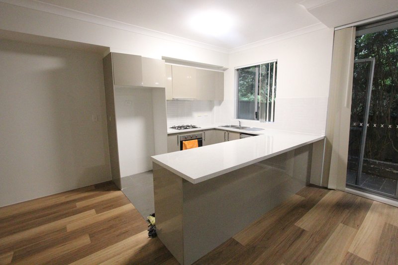 Photo - 3/10-16 Castlereagh Street, Liverpool NSW 2170 - Image 2