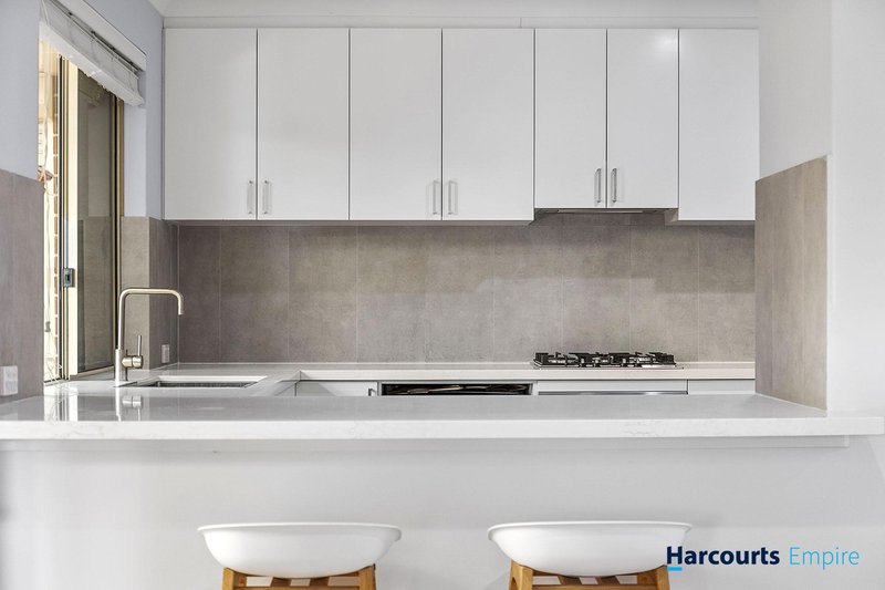 Photo - 3/10 Bower Street, Scarborough WA 6019 - Image 2