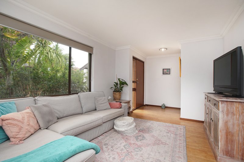 Photo - 3/10 Bridges Road, Melville WA 6156 - Image 5