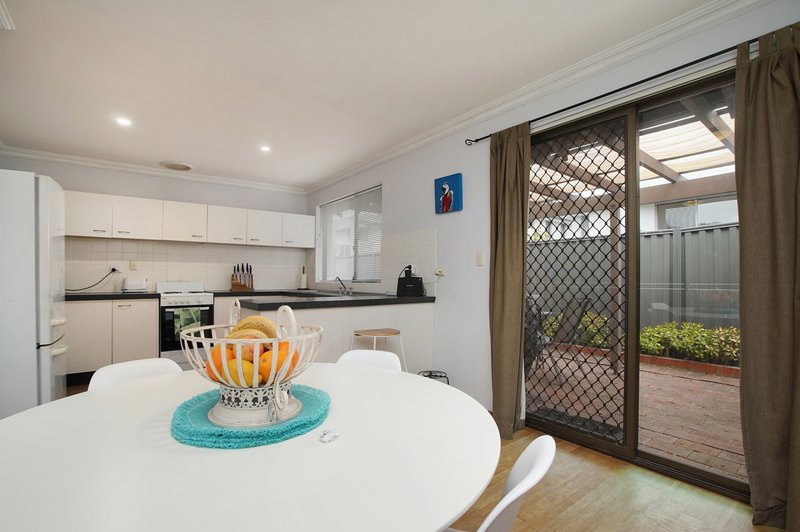 Photo - 3/10 Bridges Road, Melville WA 6156 - Image 12