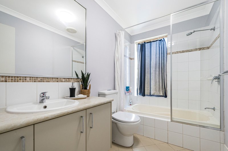 Photo - 3/10 Delamere Way, Camillo WA 6111 - Image 9