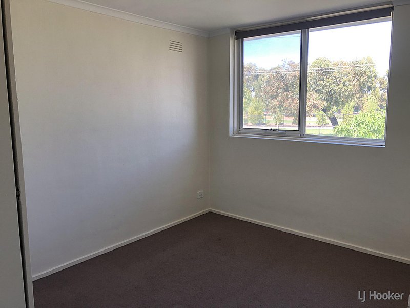 Photo - 3/10 Heather Avenue, Brooklyn VIC 3012 - Image 3