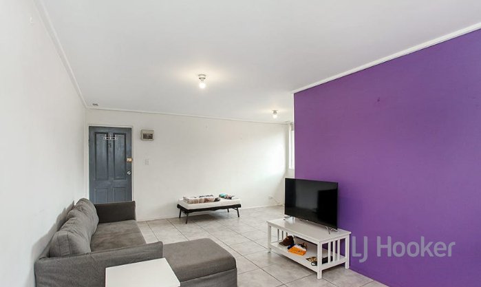 Photo - 3/10 Heather Avenue, Brooklyn VIC 3012 - Image 4