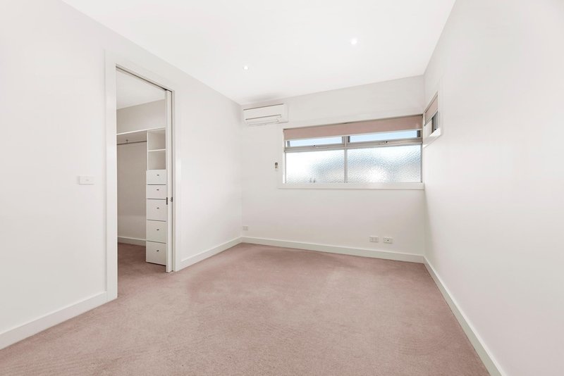 Photo - 3/10 Newbigin Street, Burwood VIC 3125 - Image 7