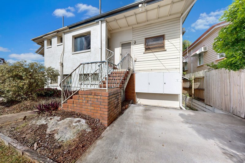 Photo - 3/10 Pear Street, Greenslopes QLD 4120 - Image 3