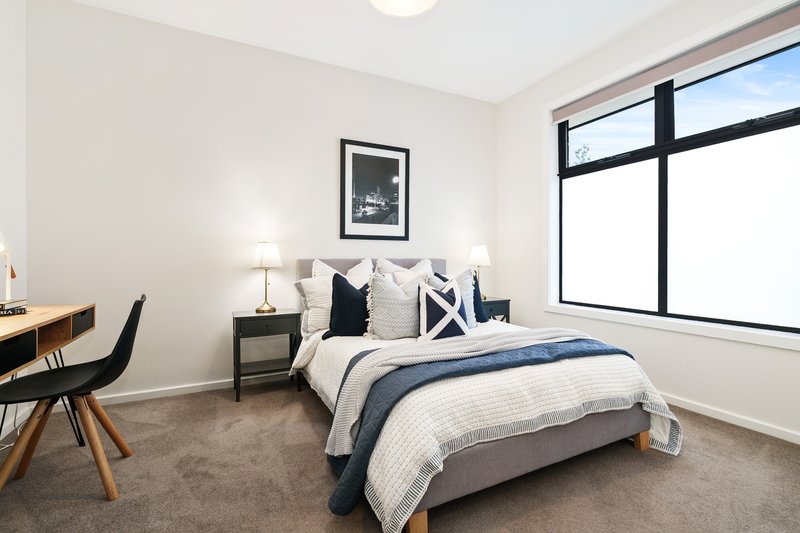 Photo - 3/10 Rae Street, Chadstone VIC 3148 - Image 8