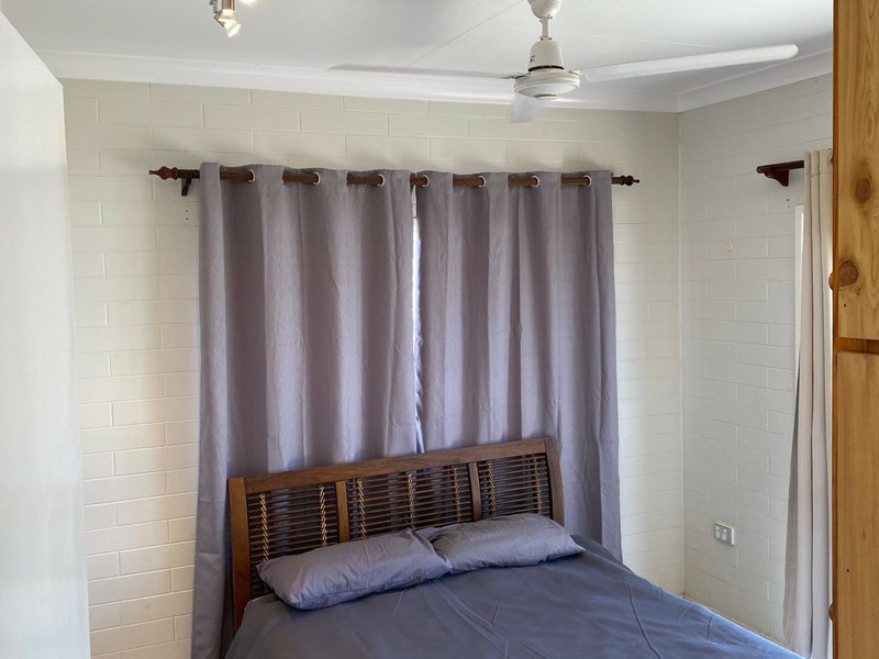 Photo - 3/10 Sinclair St , Bowen QLD 4805 - Image 8