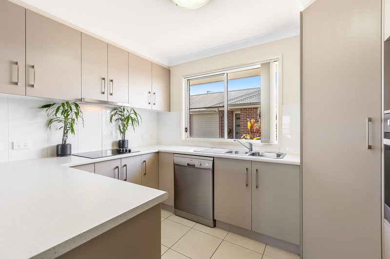 3/10 Sunning Street, Kearneys Spring QLD 4350