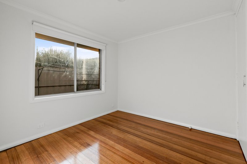 Photo - 3/10 Sylvan Grove, Pascoe Vale South VIC 3044 - Image 6