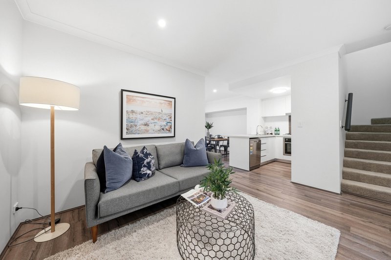 Photo - 3/10 Tate Street, St James WA 6102 - Image 1
