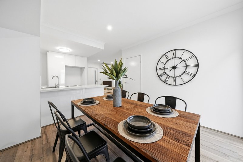Photo - 3/10 Tate Street, St James WA 6102 - Image 4