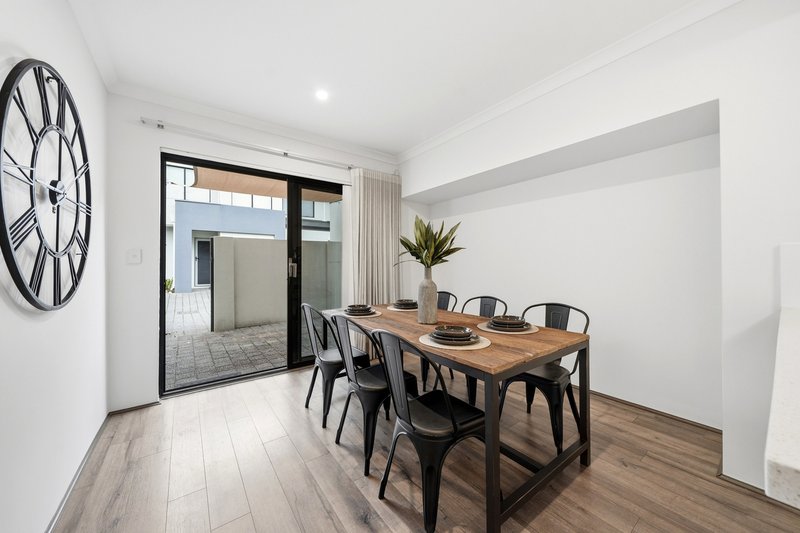 Photo - 3/10 Tate Street, St James WA 6102 - Image 9