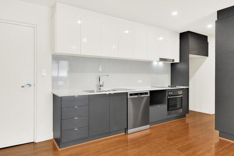 Photo - 3/10 Troubridge Street, Mount Gravatt East QLD 4122 - Image 2