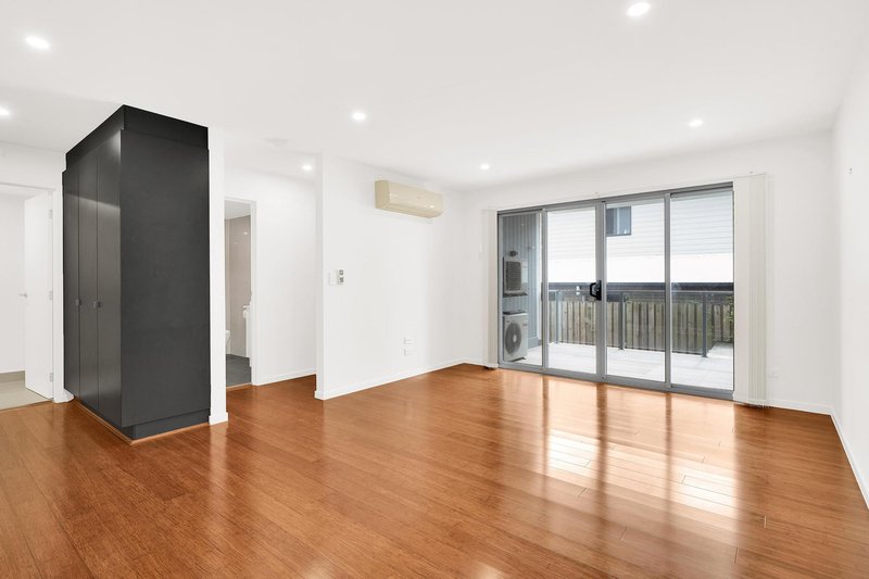 Photo - 3/10 Troubridge Street, Mount Gravatt East QLD 4122 - Image 5