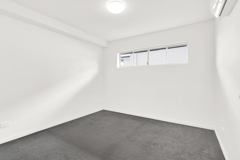 Photo - 3/10 Troubridge Street, Mount Gravatt East QLD 4122 - Image 7