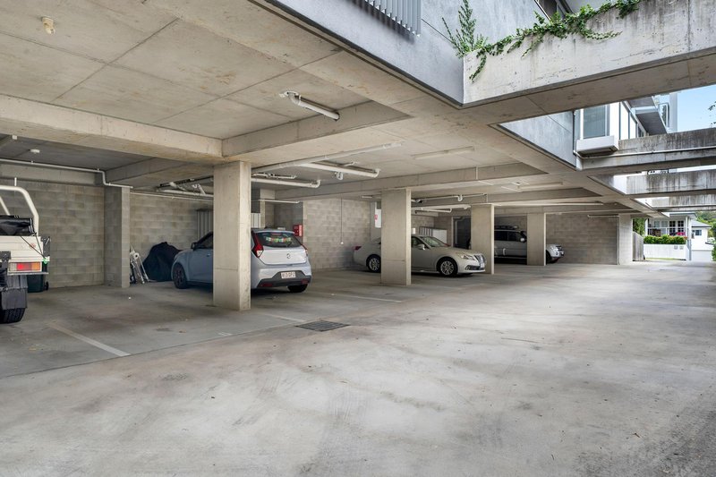 Photo - 3/10 Troubridge Street, Mount Gravatt East QLD 4122 - Image 11