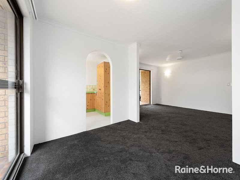 Photo - 3/10 Ward Street, Indooroopilly QLD 4068 - Image 9