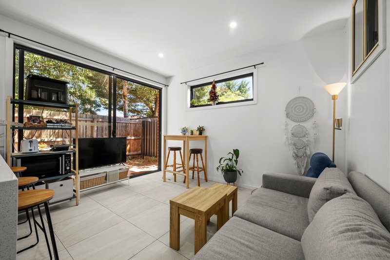 Photo - 3/1003 Pascovale Road, Jacana VIC 3047 - Image 6