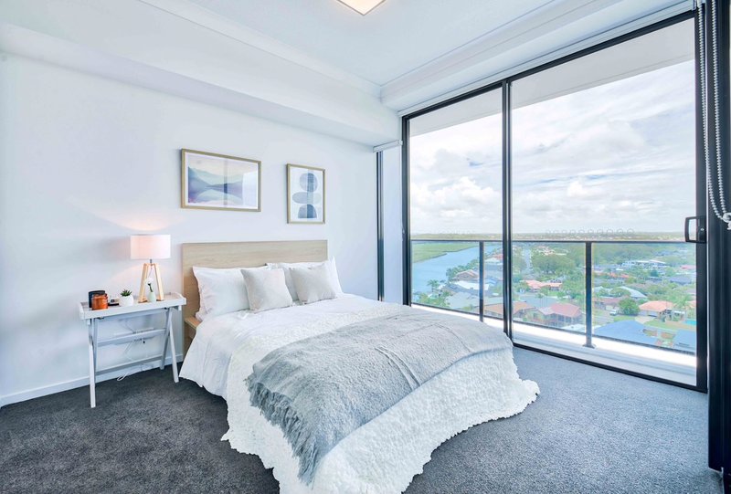 Photo - 31003/5 Harbour Side Court, Biggera Waters QLD 4216 - Image 13
