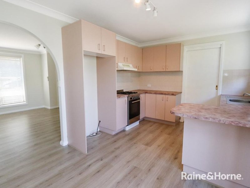 Photo - 3/101 Stewart Street, Bathurst NSW 2795 - Image 3