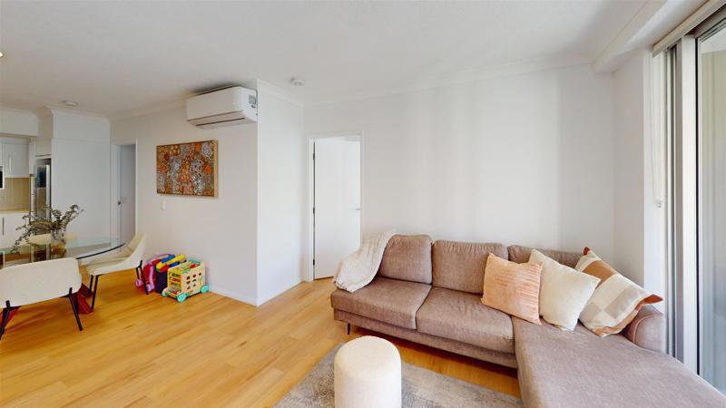 Photo - 3101/12-14 Executive Drive, Burleigh Waters QLD 4220 - Image 15