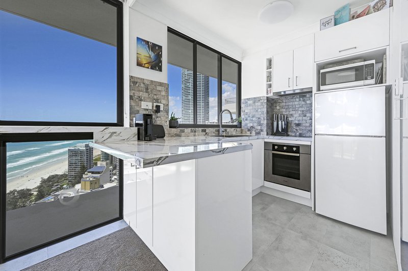 Photo - 3101/18 Hanlan Street, Surfers Paradise QLD 4217 - Image 3