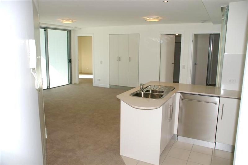 Photo - 3101/92 Quay Street, Brisbane QLD 4000 - Image 3