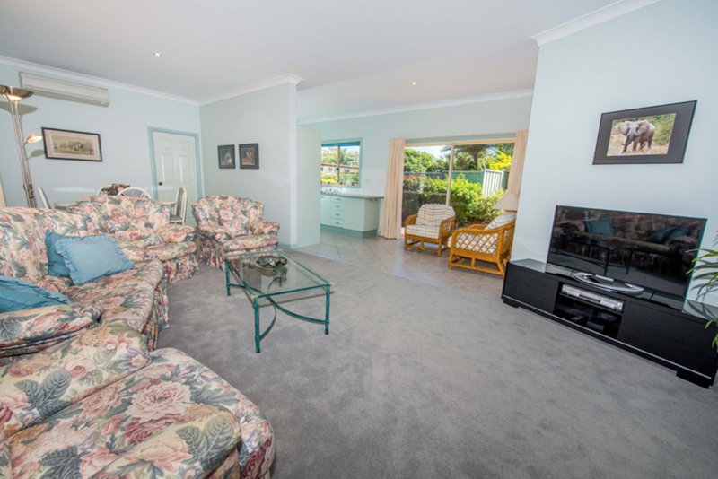 Photo - 3/102 Tomaree Road, Shoal Bay NSW 2315 - Image 7