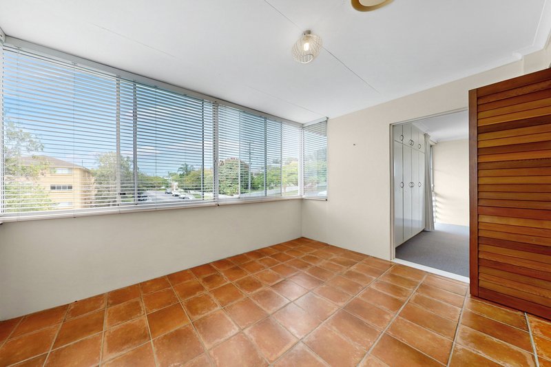 Photo - 3/102 Windermere Road, Hamilton QLD 4007 - Image 9