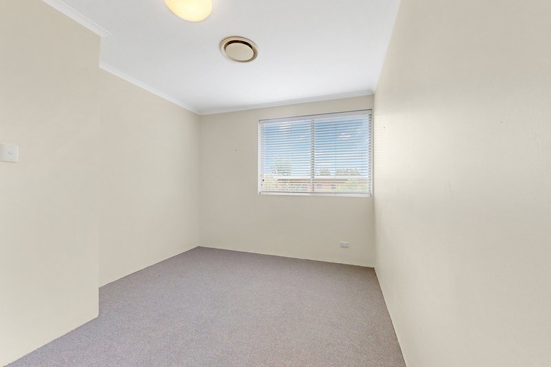 Photo - 3/102 Windermere Road, Hamilton QLD 4007 - Image 11