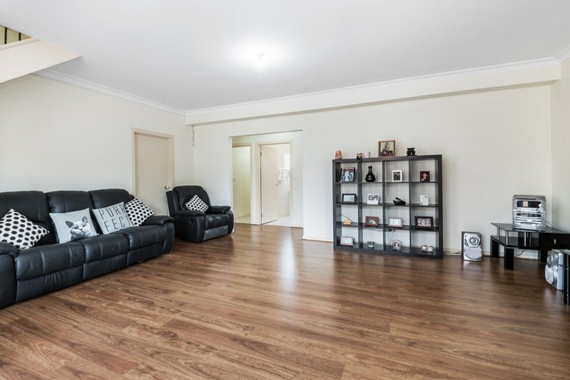 Photo - 3/103 Hickford Street, Reservoir VIC 3073 - Image 2