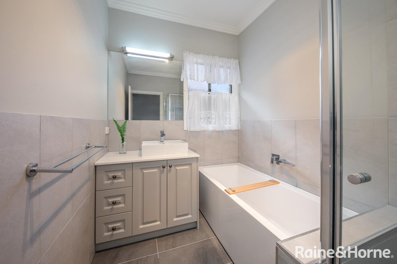 Photo - 3/104 Station Road, Gisborne VIC 3437 - Image 10
