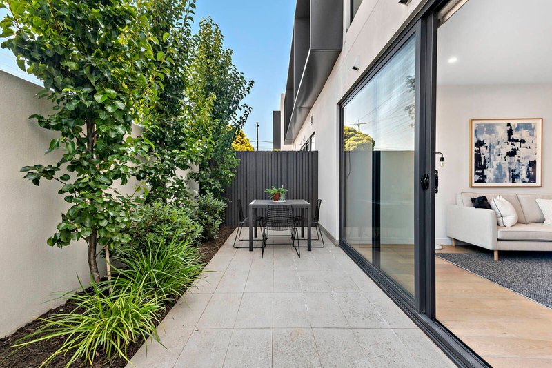 Photo - 3/1044 Glen Huntly Road, Caulfield South VIC 3162 - Image 4