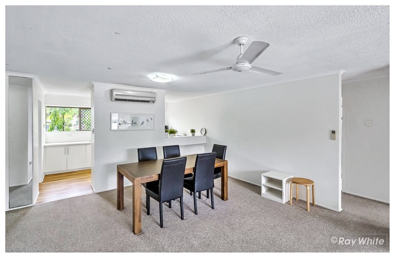 Photo - 3/105 Cambridge Street, The Range QLD 4700 - Image 8