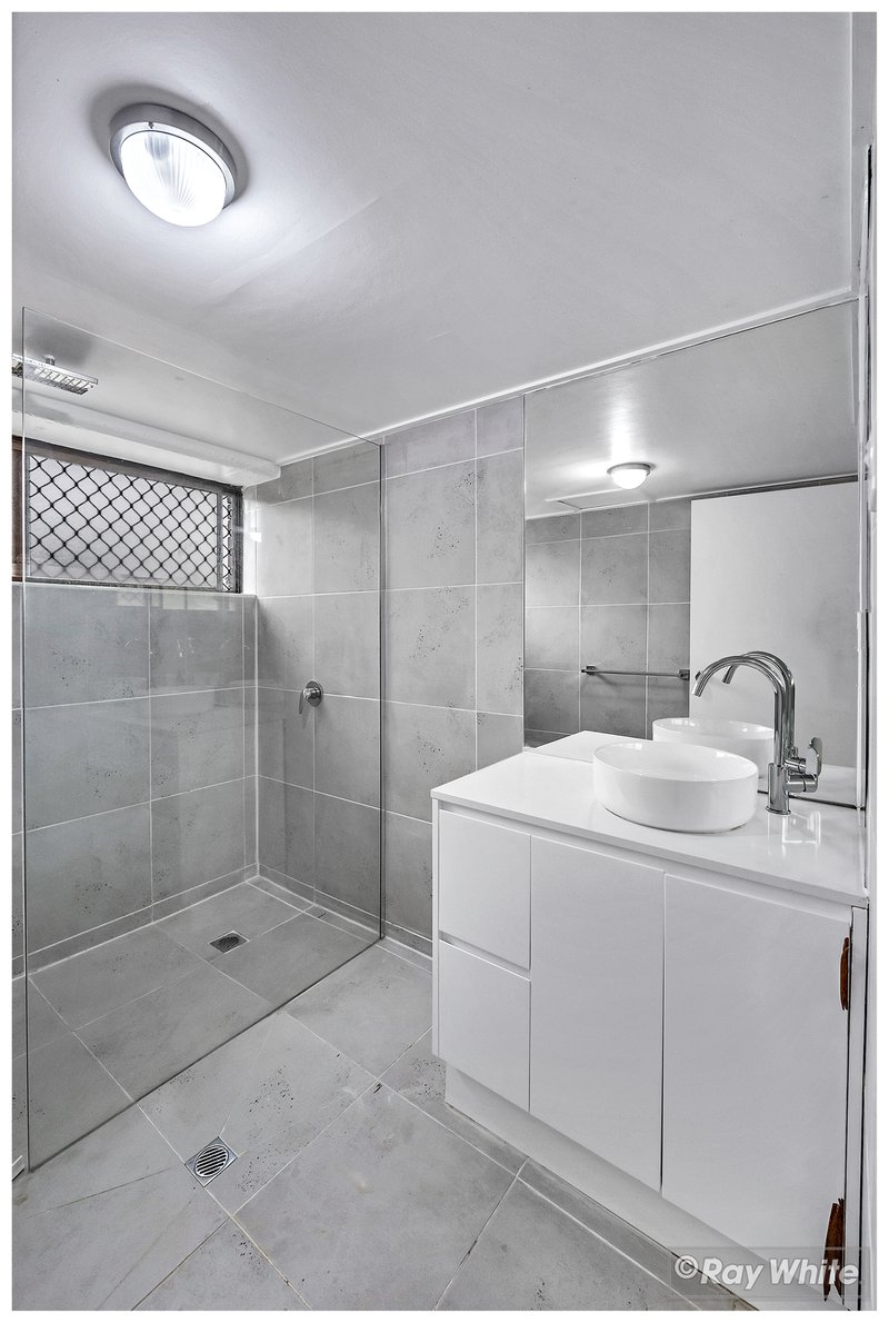 Photo - 3/105 Cambridge Street, The Range QLD 4700 - Image 19