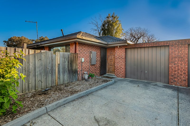 Photo - 3/106 Derby Drive, Epping VIC 3076 - Image 1