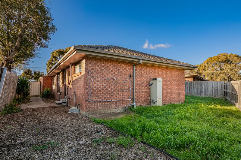 Photo - 3/106 Derby Drive, Epping VIC 3076 - Image 9