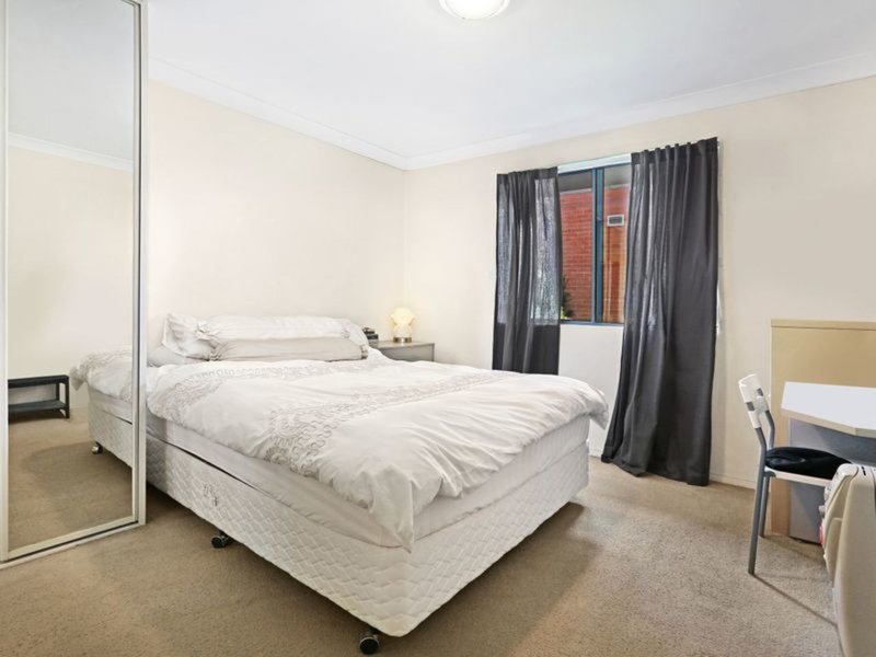 Photo - 3/106 Elizabeth Street, Ashfield NSW 2131 - Image 4