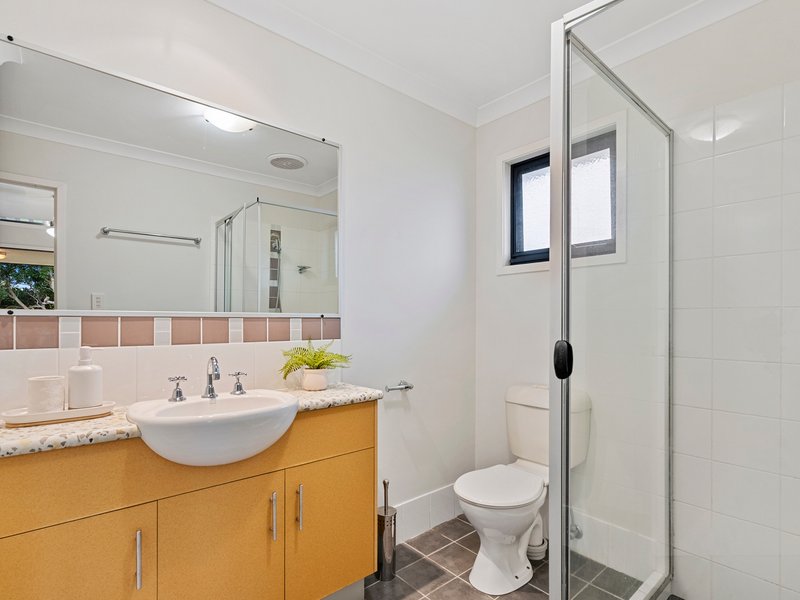 Photo - 3/106 Juliette Street, Greenslopes QLD 4120 - Image 10