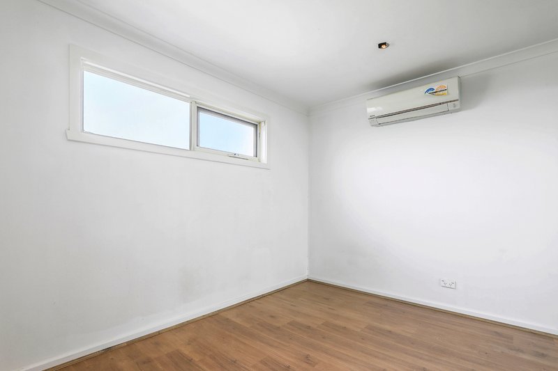 Photo - 3/108 Buckley Street, Noble Park VIC 3174 - Image 9