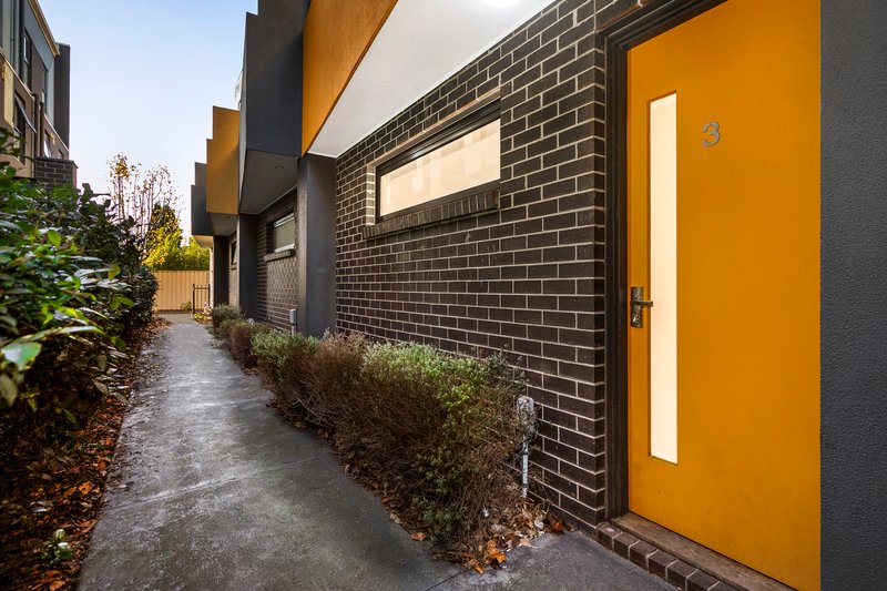 Photo - 3/1082 Sydney Road, Fawkner VIC 3060 - Image 1