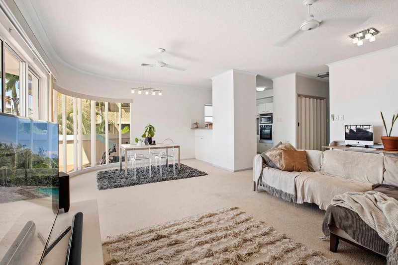 Photo - 3/109-111 Bradman Avenue, Maroochydore QLD 4558 - Image 4