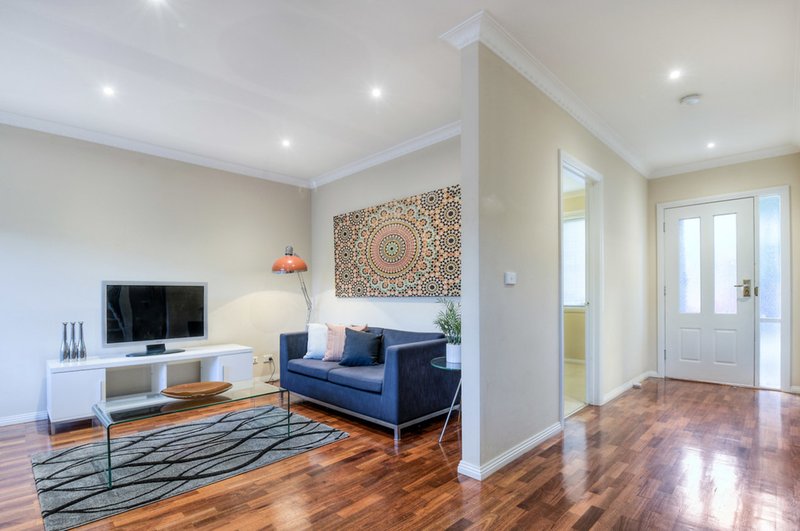 Photo - 3/109 Hickford Street, Reservoir VIC 3073 - Image 3